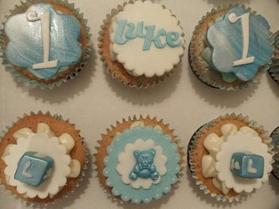 Teddies and Blocks cupcakes - Cake by Enchanting Cupcakes hobby cakes