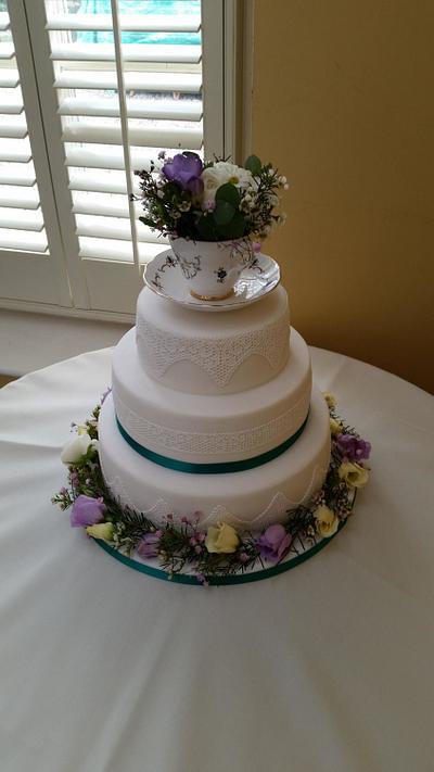 The Vintage Wedding - Cake by Cakeism