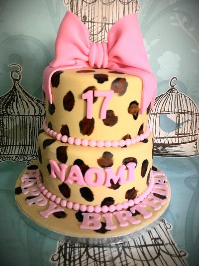 Leopard print - Cake by Cakes galore at 24