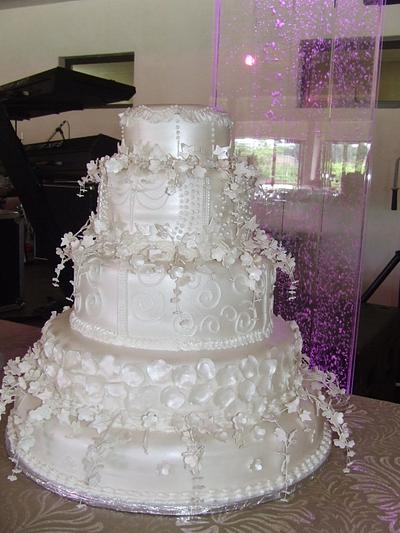 7 Tier Wedding Cake - Cake by Charmaine Massyn
