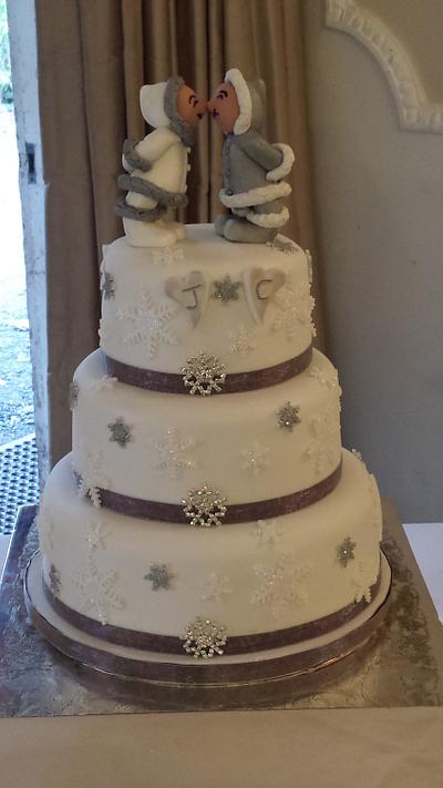 Winter Wedding - Cake by Middymee