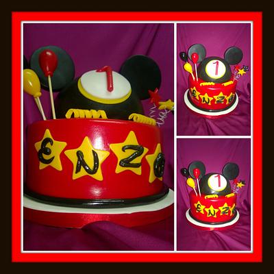 Mickey Mouse Cake - Cake by Unique Colourful Cakes by Debbie