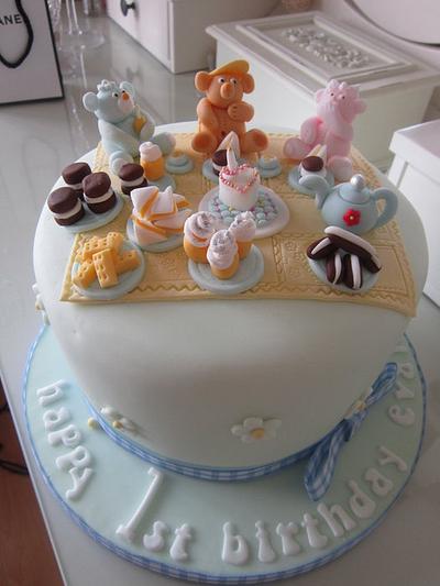 Teddy Bears Picnic Cake - Cake by Carry on Cupcakes