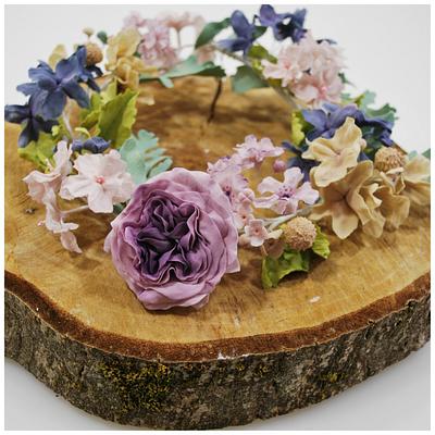 sugar flower wreath/tiara :) - Cake by Ponona Cakes - Elena Ballesteros