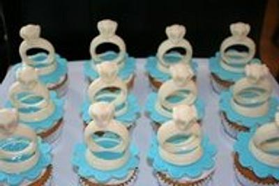 bridal shower cupcakes - Cake by Pams party cakes