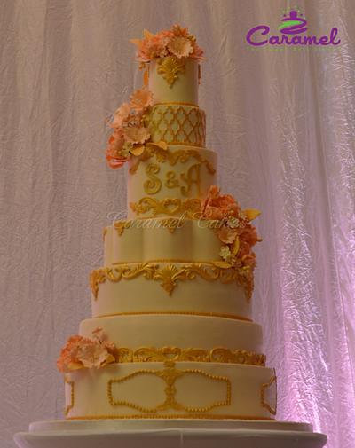 Gold Wedding Cake - Cake by Caramel Doha