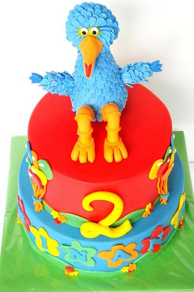 Big bird  - Cake by verjaardagstaartenbestellen.nl by Linda