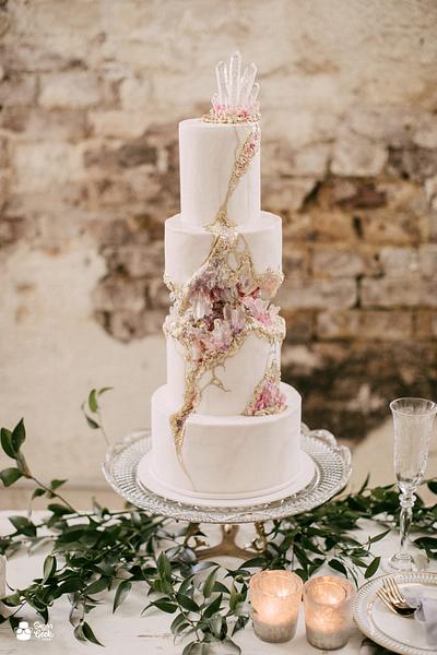 Kintsugi Crystal Geode Wedding Cake - Cake by Liz Marek