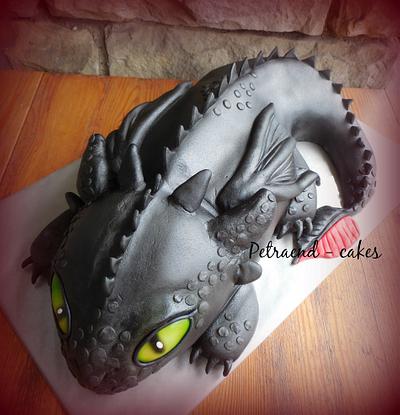 Dragon Toothles - Cake by Petraend