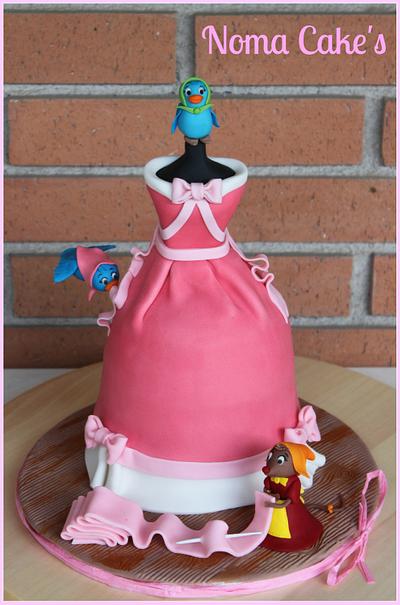 TARTA LE HAREMOS UN VESTIDO A CENICIENTA-CAKE WILL MAKE A DRESS A CINDERELLA - Cake by Sílvia Romero (Noma Cakes)
