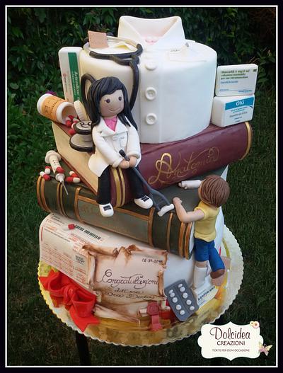 Torta Dottoressa - Doctor cake - Cake by Dolcidea creazioni