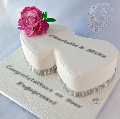 Engagement - Cake by Beata Khoo