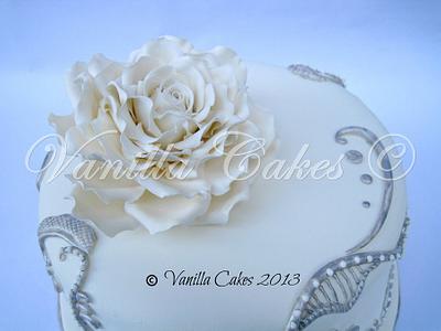 Simply elegant - Cake by Adrienne