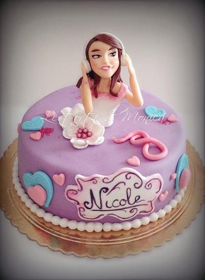 Violetta - Cake by Monica Vollaro 