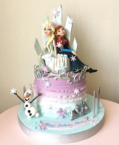Frozen (Elsa Anna Olaf) - Cake by Tuba Fırat
