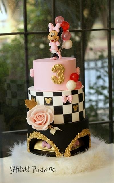 Gold Black Minnie Mouse Cake - Cake by Sihirli Pastane