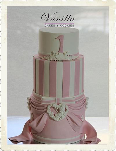 Pink&White Baby Girl Cake - Cake by Vanilla Studio