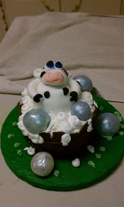 Bovine Bathtub cake - Cake by Gram's Cookie Jar and Cakes