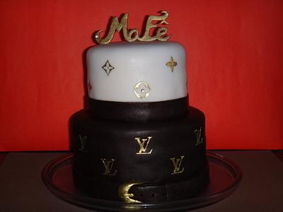 L.Vuitton Cake - Cake by Verônica Ceretti