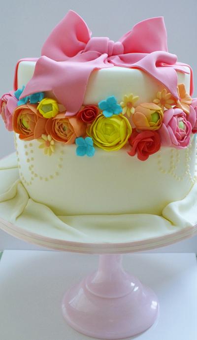 Summer brights - Cake by Roo's Little Cake Parlour