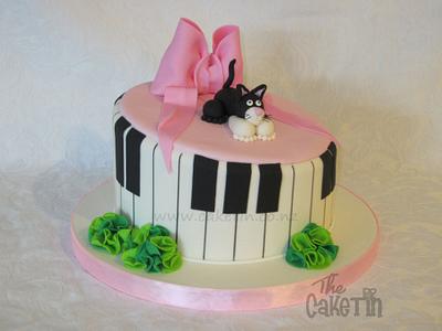 Music, Fashion and Pussycat - Cake by The Cake Tin