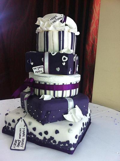 Parcels wedding cake - Cake by sarahold