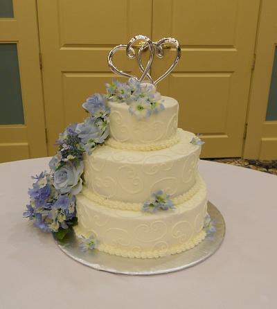 Simple Buttercream Cake - Cake by Laura Willey