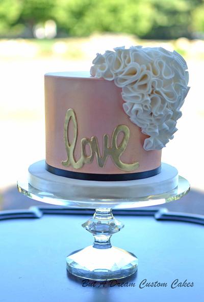 Love - Cake by Elisabeth Palatiello