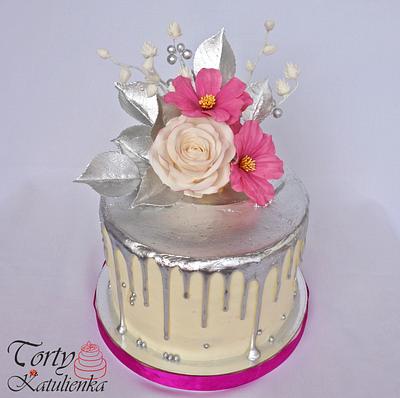 Silver Drip Cake - Cake by Torty Katulienka