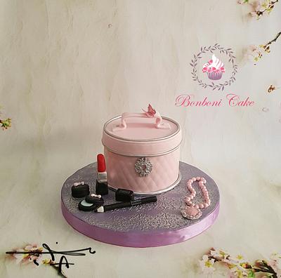 Pink make up bag - Cake by mona ghobara/Bonboni Cake