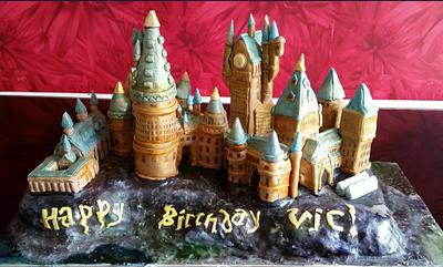 hogwarts  - Cake by victoria sponge cakes