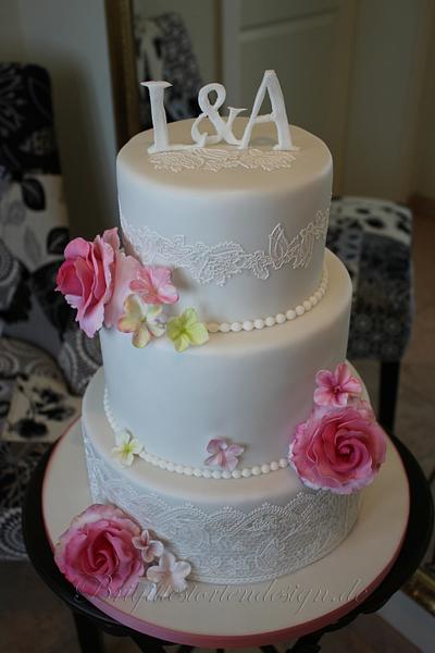 Weddingcake and Christening cake - Cake by Brigittes Tortendesign