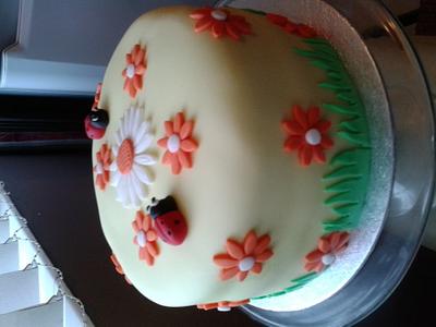 Spring cake with ladybirds - Cake by Love it cakes