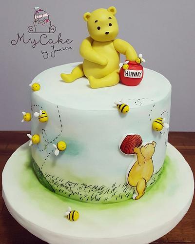 Classic Pooh cake for babyshower - Cake by Hopechan