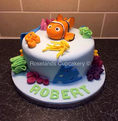 Nemo 'marine' cake - Cake by RoselandsCupcakery