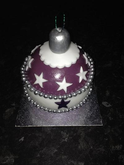Christmas Bauble Mini Cake  - Cake by Niknoknoos Cakery