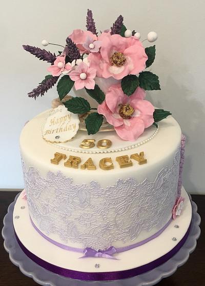Teacup, Roses & Lavender. - Cake by Lorraine Yarnold