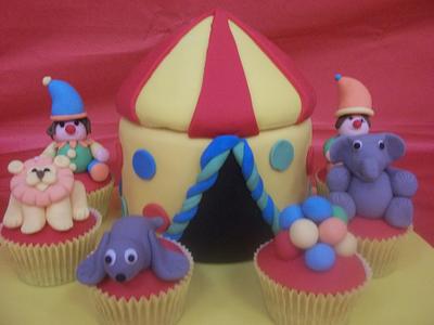 Circus - Cake by Great Little Bakes