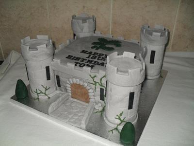 Castle  - Cake by Marie 2 U Cakes  on Facebook