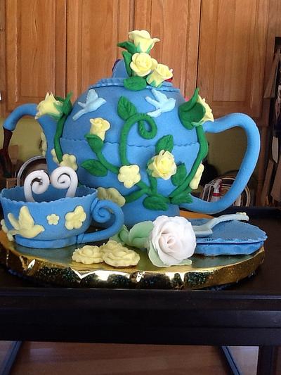Tea Time - Cake by Lyn Wigginton