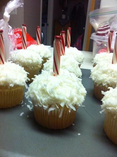 coconut north pole cupcakes - Cake by Jen Scott