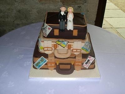 Suitcase cake - Cake by Iced Images Cakes (Karen Ker)