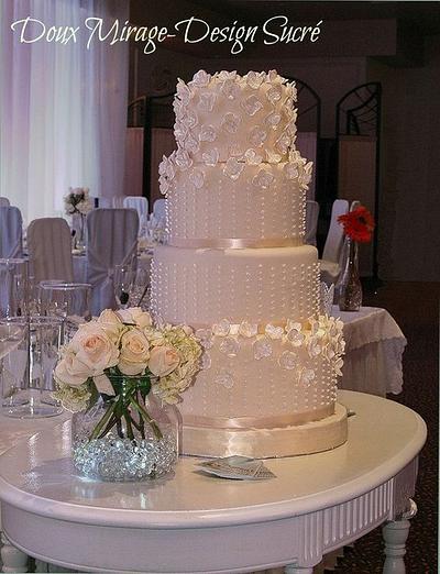 Ivory Wedding cake - Cake by Francine Montreuil