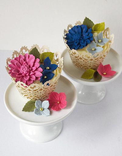 Floral Cupcakes - Cake by Sugar Ruffles