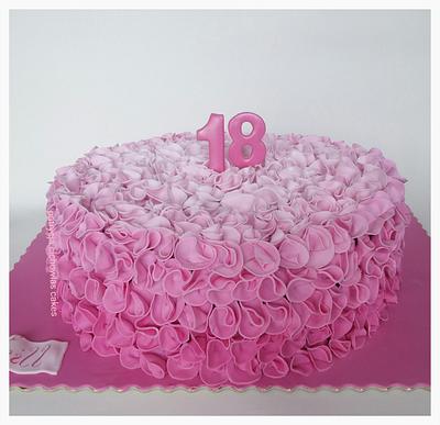 18th birthday - Cake by Hokus Pokus Cakes- Patrycja Cichowlas