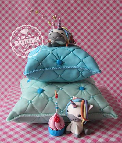 Pillow cake with cute unicorn - Cake by sonjashobbybaking