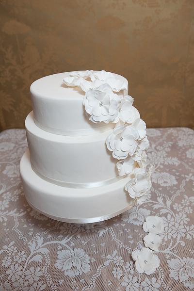 White open roses cascade Wedding Cake - Cake by Tatiana Diaz - Posh Tea Time