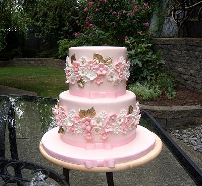 White and pink wedding cake  - Cake by Zohreh