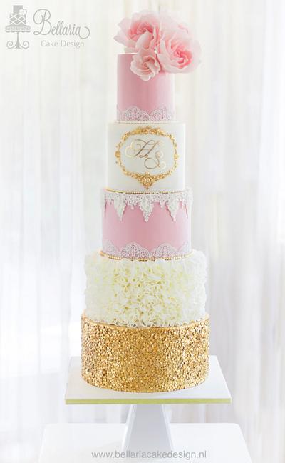 Pink white wedding cake with gold sequins - Cake by Bellaria Cake Design 