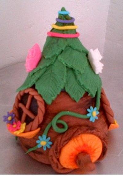 Fairy House - Cake by CupCake Garage